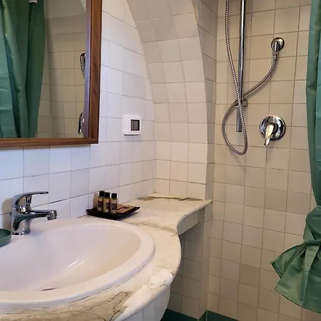 شقة Dimora La Piana أوستوني