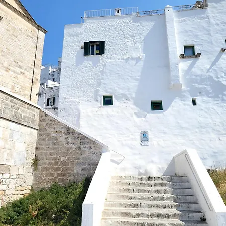 شقة Dimora La Piana أوستوني