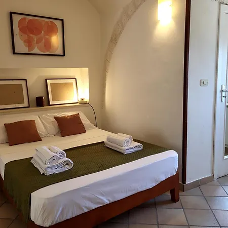 Dimora La Piana شقة أوستوني